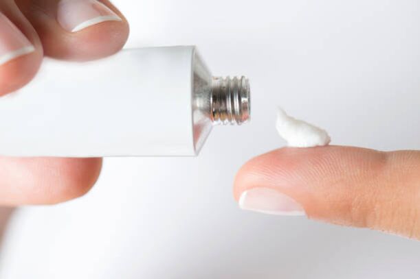 Creme zur Behandlung von Zehennagelpilz